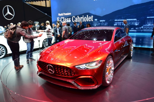 Mercedes-Benz продемонструє у Франкфурті електричний хетчбек