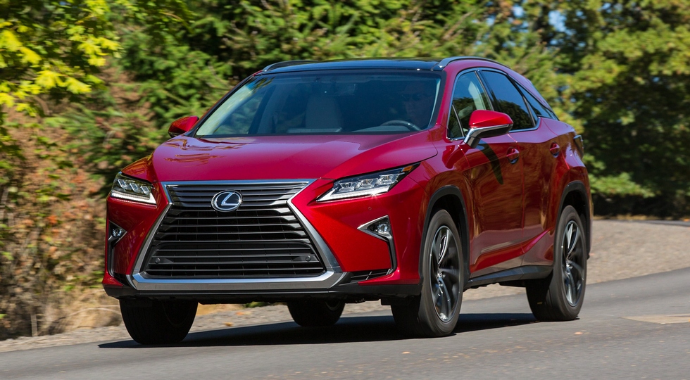 Lexus RX на 7 місць має дебютувати цієї осені
