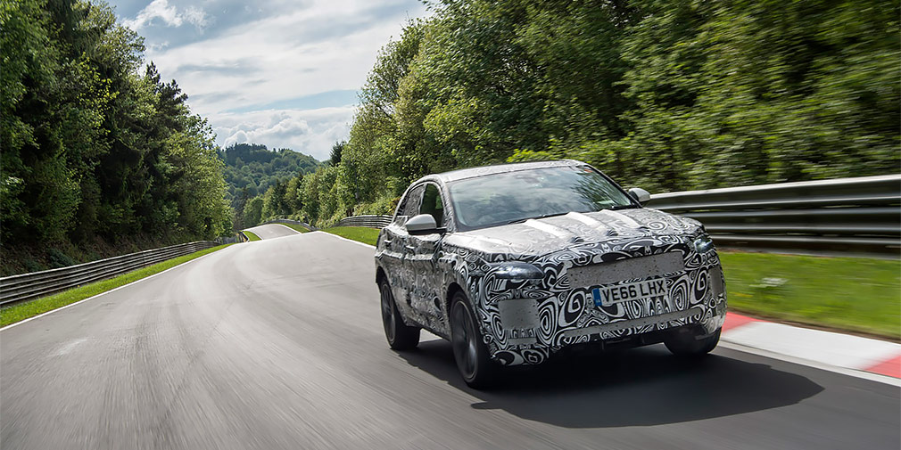 Jaguar проінформував, як проходять тести його новенького компактного авто