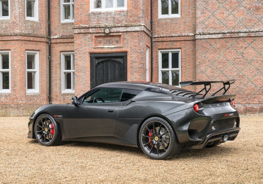 Lotus був викуплений китайськими аукціонерами