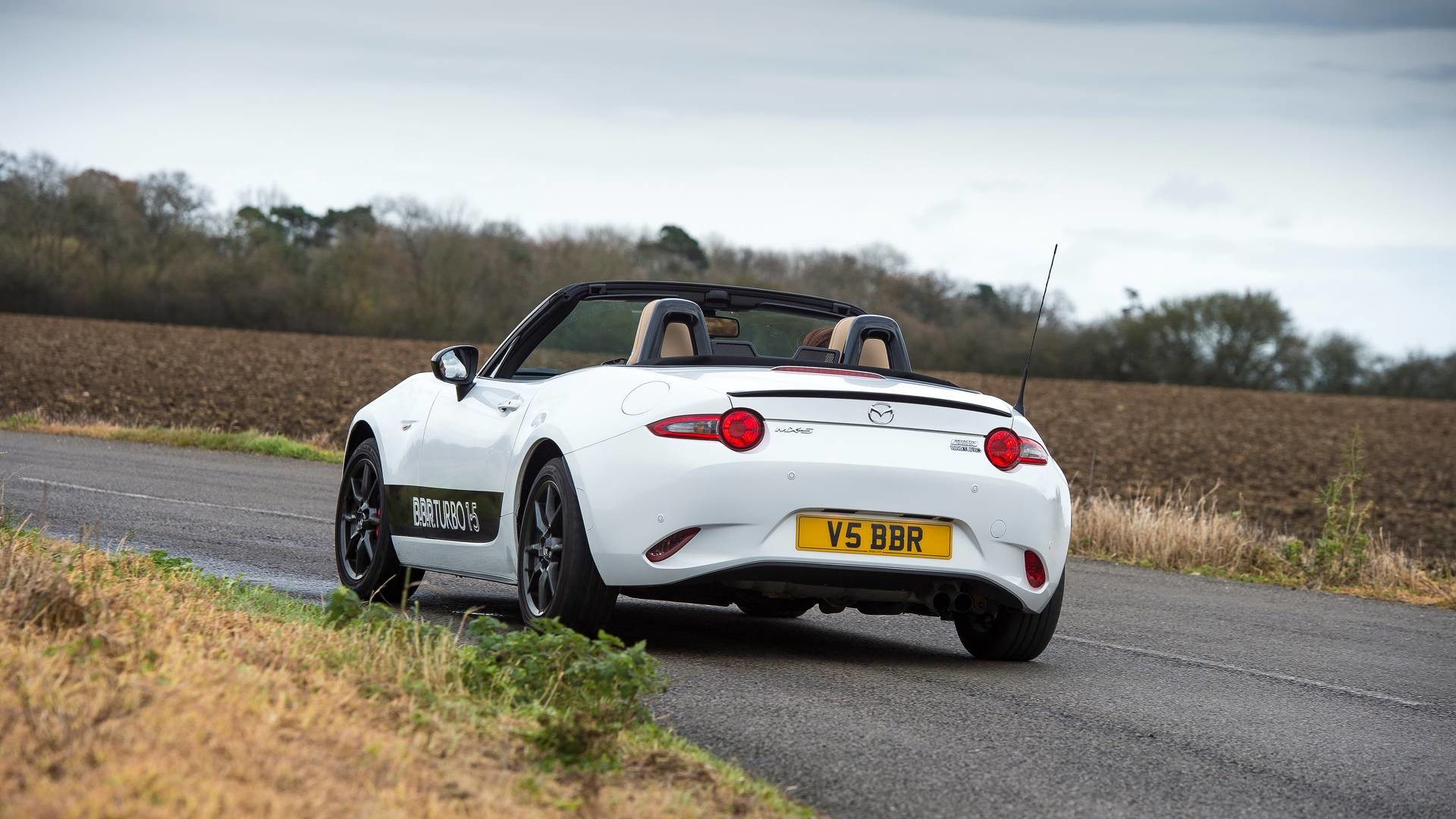 В Mazda MX-5 впровадили більше потужності