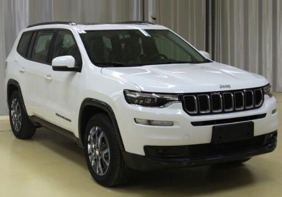 Перший погляд на 5-метровий Jeep з 7 місцями