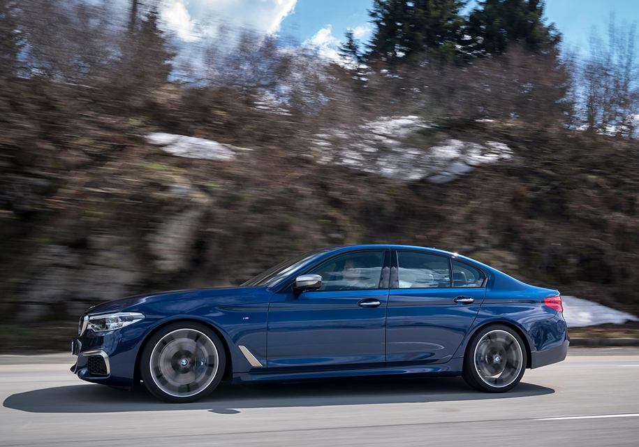 BMW вимушено призупинив автопромисловість спортивних 5-series