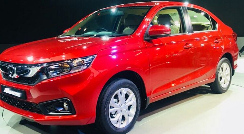 Недорогий седан Honda Amaze постає в новому поколінні