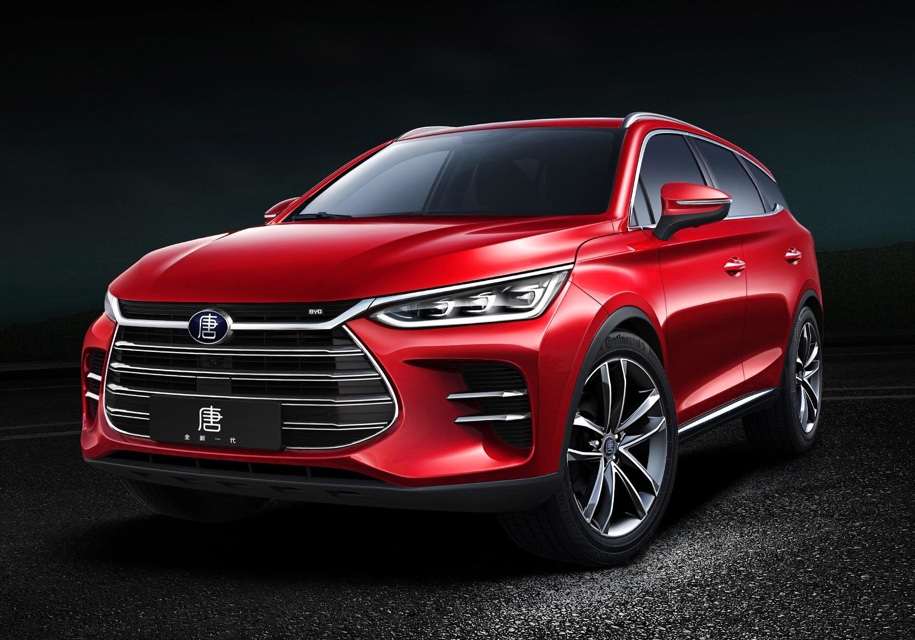 Новенький кросовер BYD обзавівся великим поворотним екраном