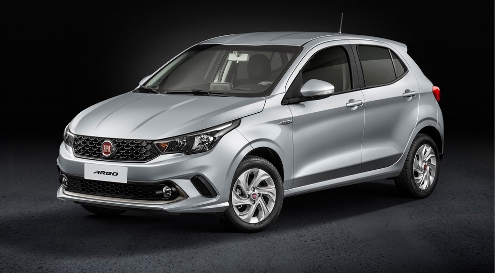 Fiat готує дебют компактного крос-хетчбека