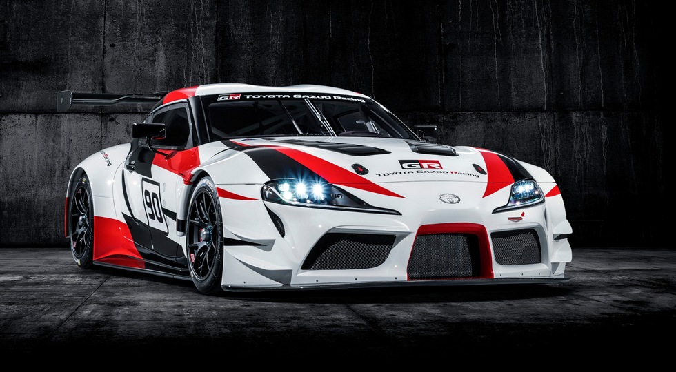 Гоночний Toyota Supra приїхав до Женеви