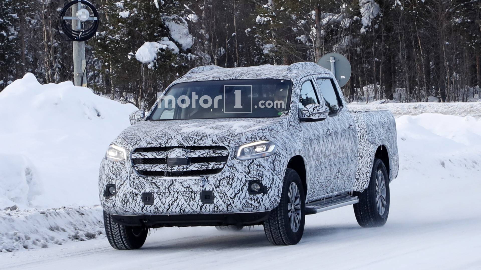 Папарацці «піймали» пікап Mercedes-Benz на випробуваннях