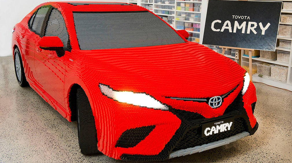 В Австралії з'явилася справжня Toyota Camry з конструктора Lego