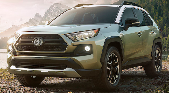 В Toyota можуть зробити семимісний RAV4