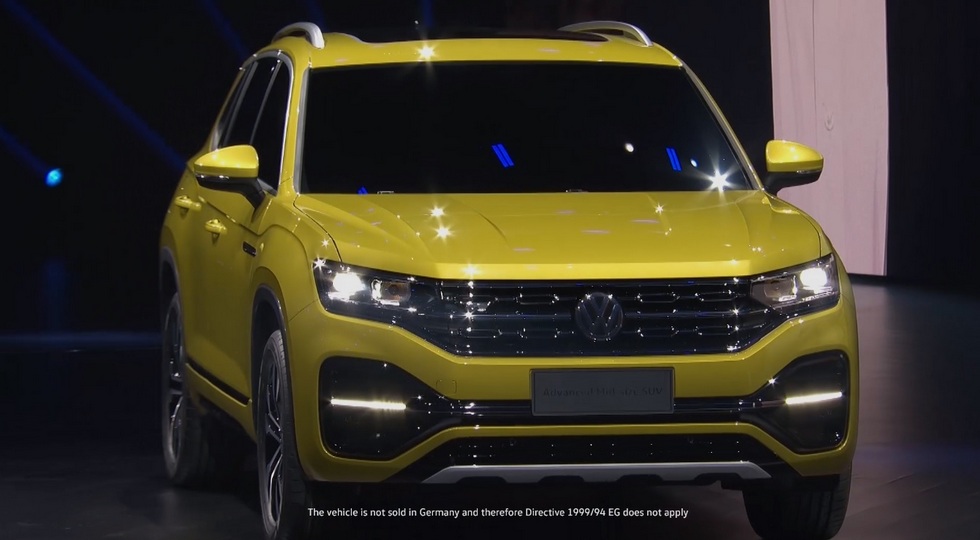 Volkswagen активно випробовує новітній кросовер Tayron