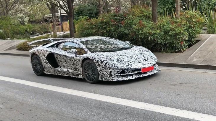 Для суперкара Lamborghini Aventador SVJ підготують 800-сильні двигуни