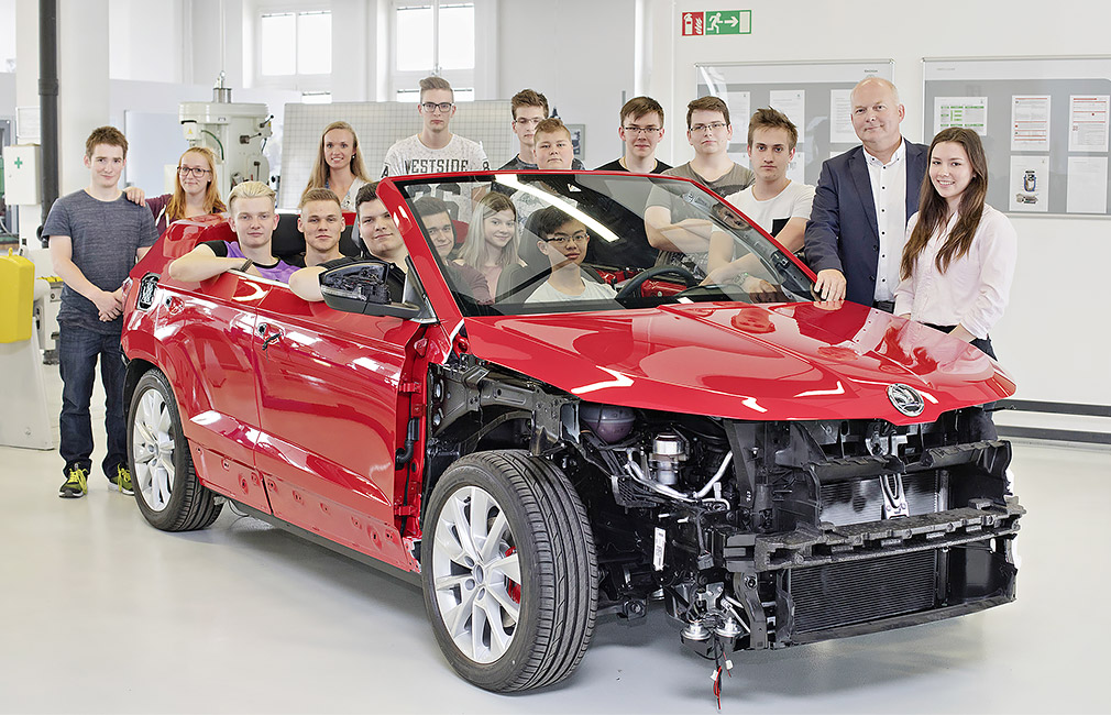 Skoda розповіла про свій відкритий варіант паркетника Karoq