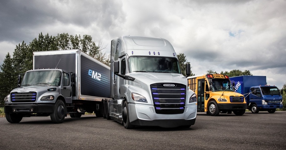 Freightliner презентувала 2 електрогрузовики