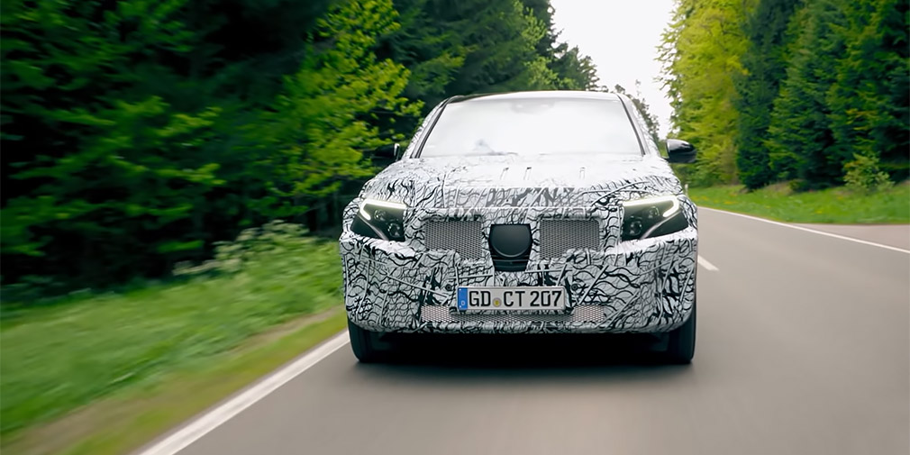 Відео з тестів електричного Mercedes EQC SUV